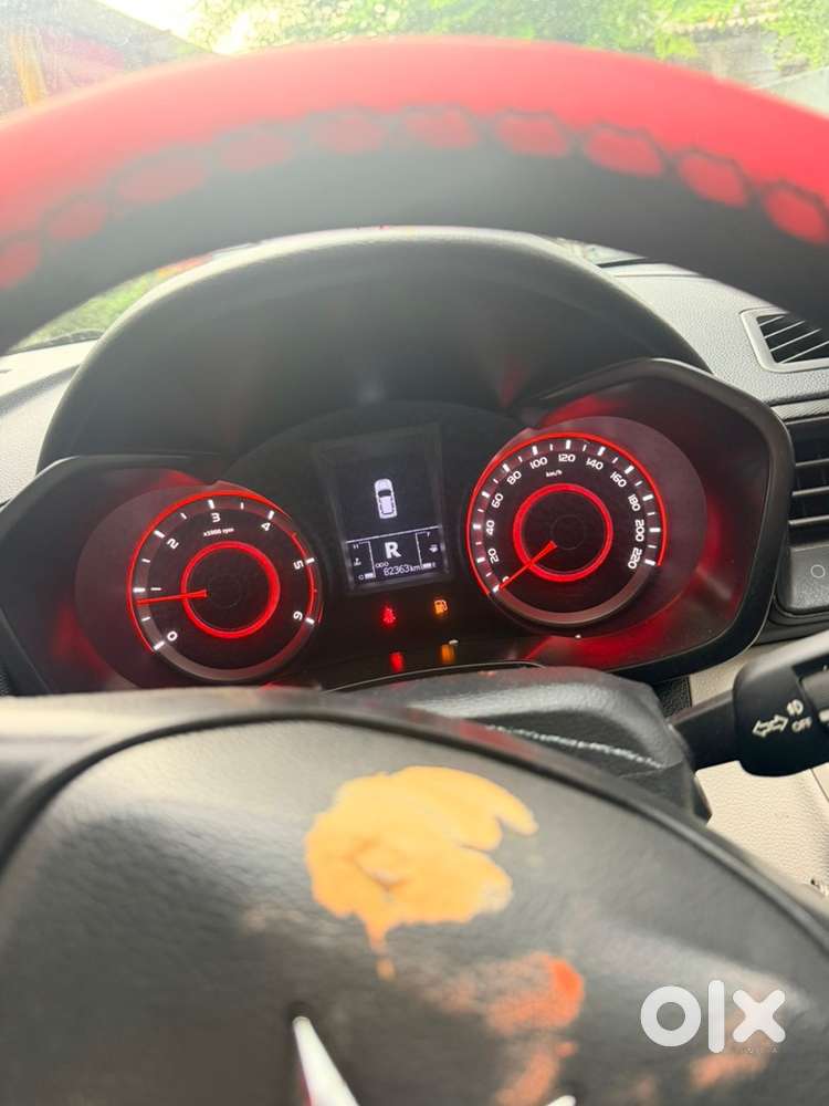 Xuv300 W6 Diesel  1st Owner  Insurance Till Oct 2026
