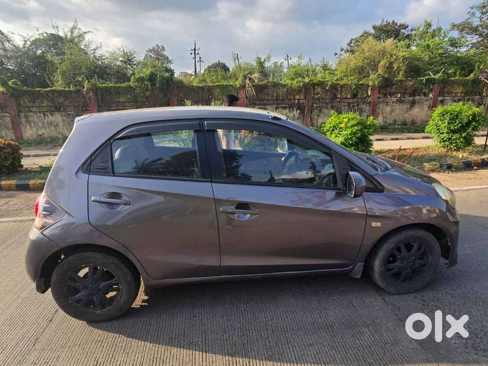 Honda Brio V
