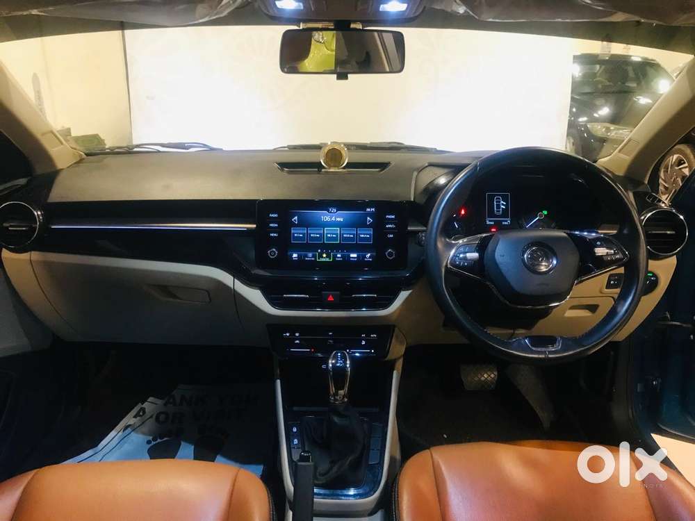 Skoda Slavia 1.0 Ambition Tsi At, 2023, Petrol