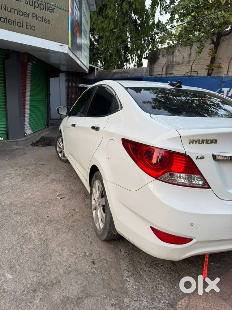 Hyundai Verna Diesel 2013 Ending