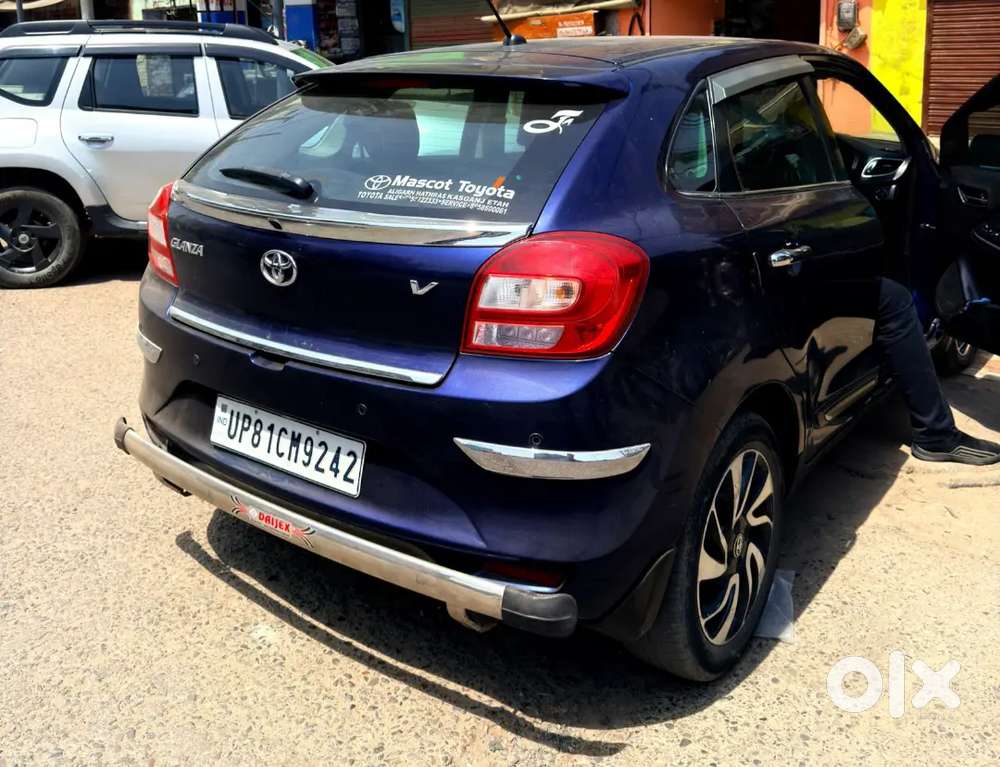 One And Drive Car And Very Smooth