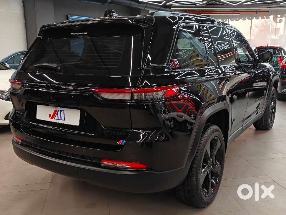 Jeep Grand Cherokee Limited (o) 4x4 At, 2023, Petrol