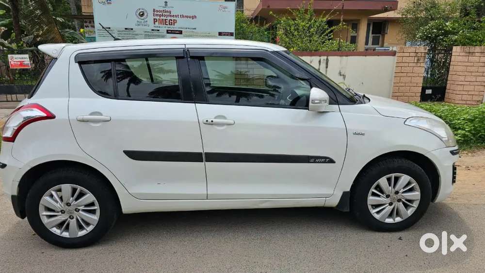 Maruti Suzuki Swift 2016 Diesel 105000 Km Driven
