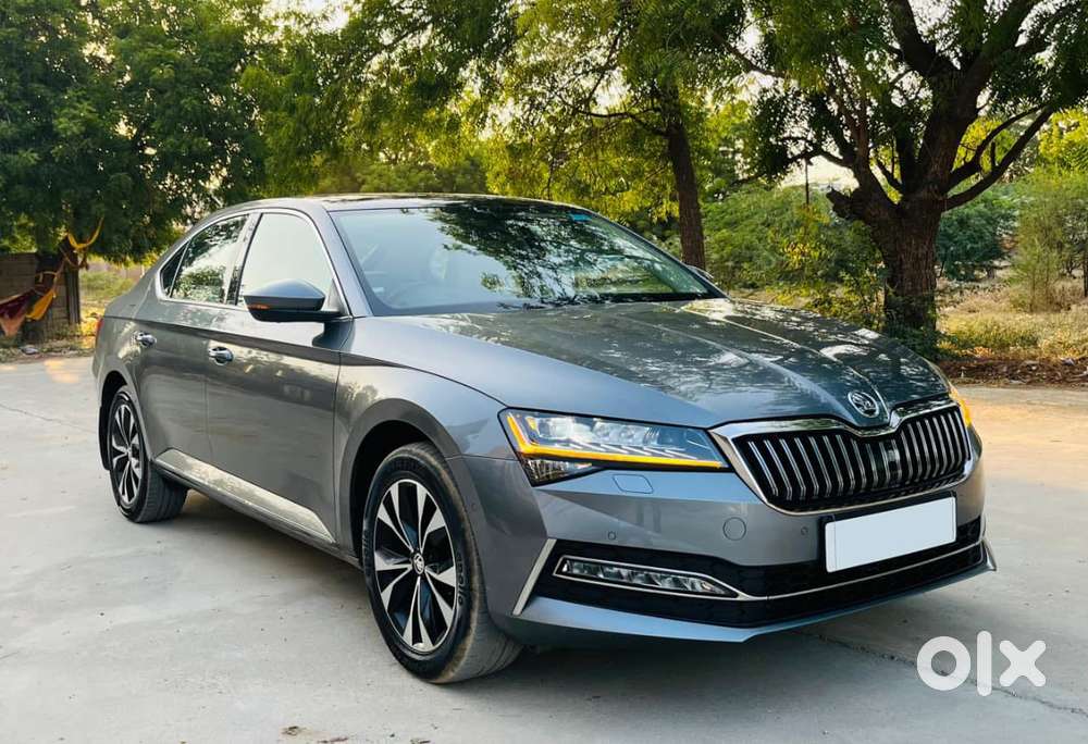 Skoda Superb 2.0 L&k Tsi At, 2023, Petrol