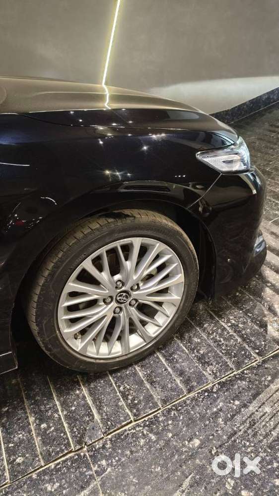 Toyota Camry Hybrid, 2019, Petrol