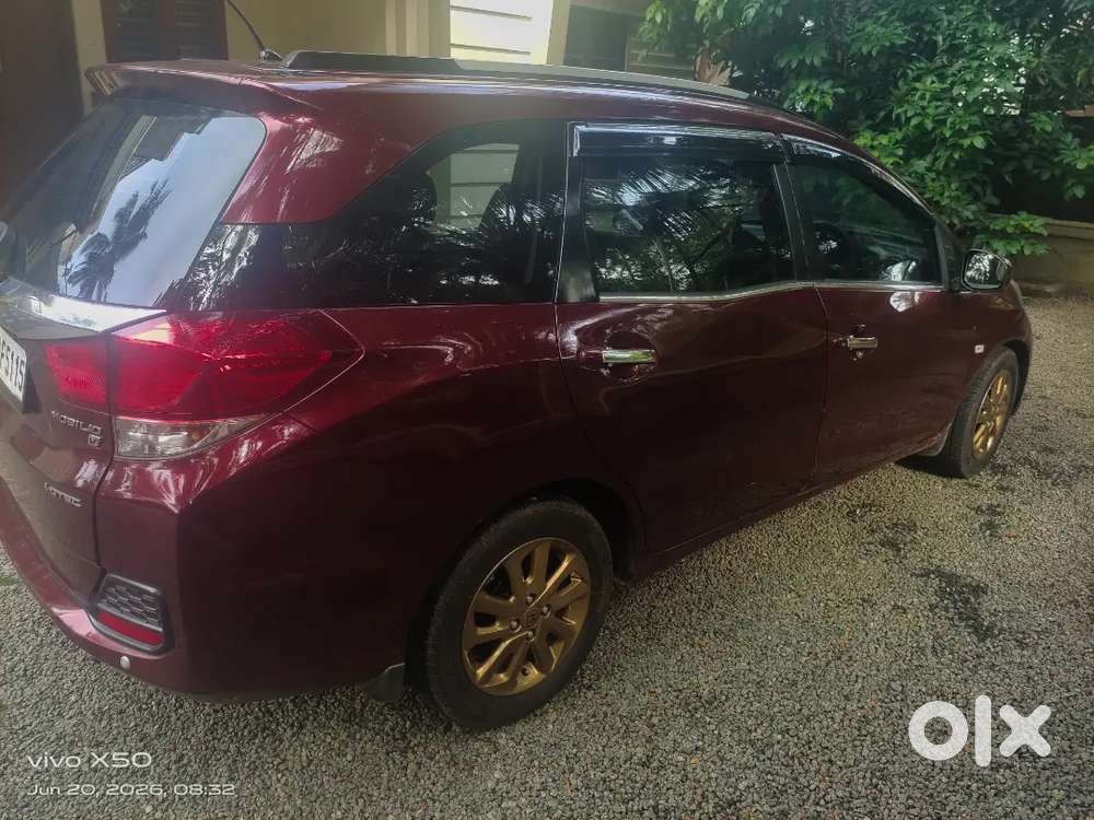 Mobilio Best Condition Good Mileage Seven Seater