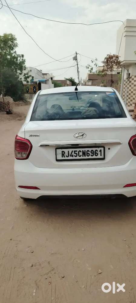 Hyundai Accent 2016 डीज़ल मैनुअल