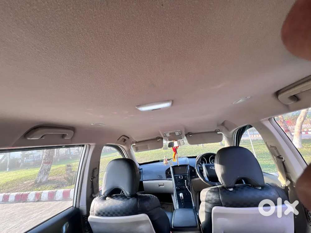 Mahindra Xuv500 2017 Diesel 114000 Km Driven.