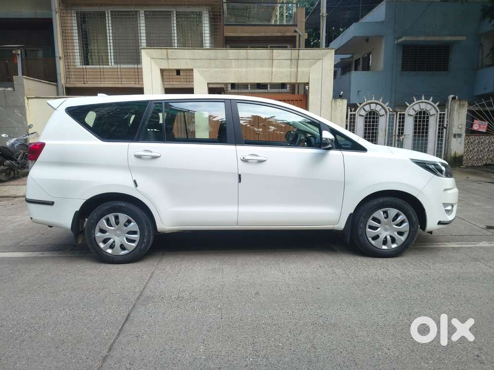 Toyota Innova Crysta [2020-ongoing] 2.4 Gx 8 Str, 2026, Diesel
