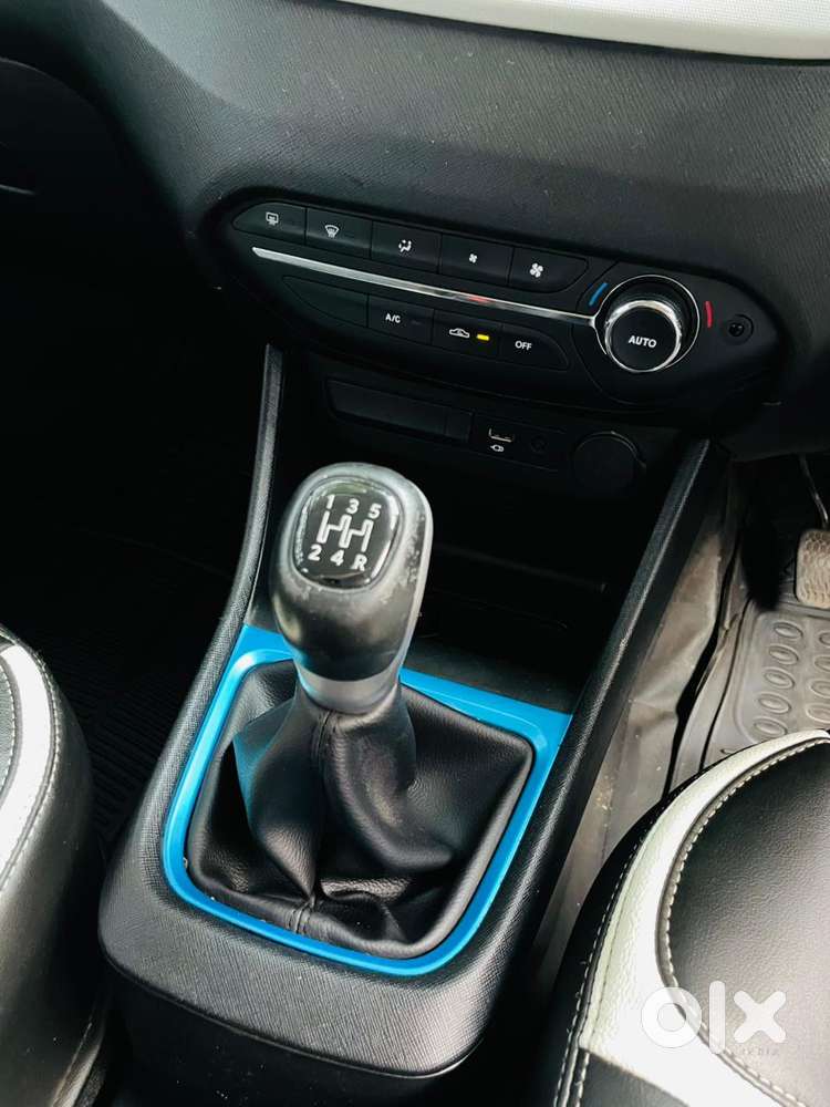 Tata Punch Creative, 2022, Petrol