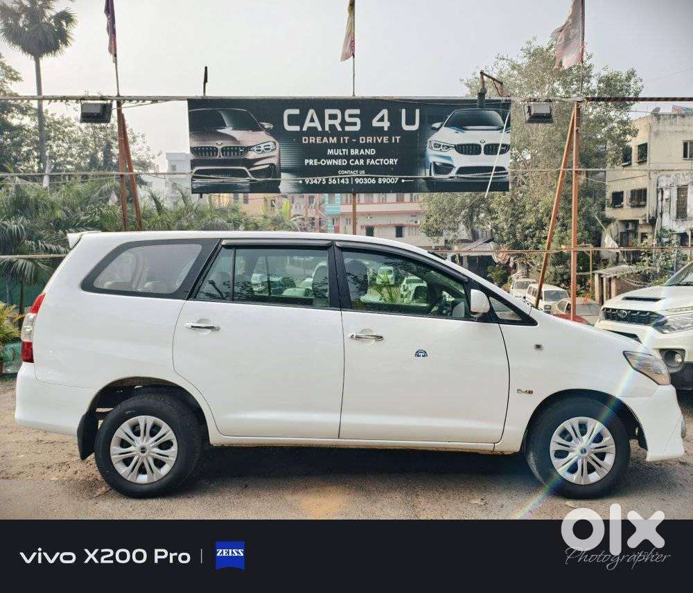 Toyota Innova 2.5 G (diesel) 8 Seater, 2016, Diesel