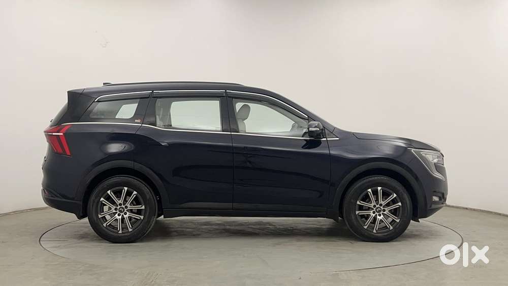 Mahindra Xuv700 2.2 Ax 7 Diesel Mt Luxury Pack Str, 2023, Diesel