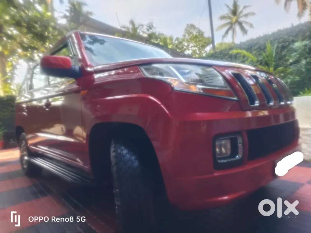Mahindra Tuv300 T8 Autoshift Diesel 2015 | 7 Seater