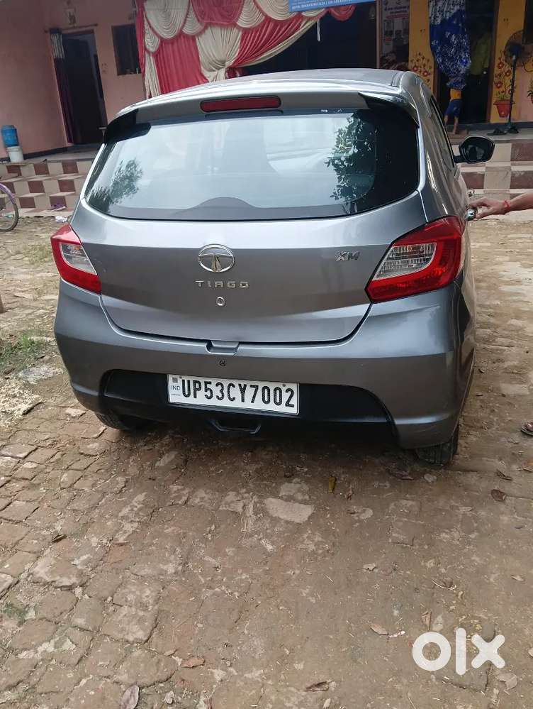 Tata Tiago Petrol 2018