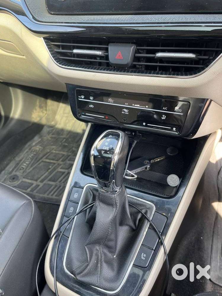 Skoda Slavia 1.5 Tsi Style, 2022, Petrol