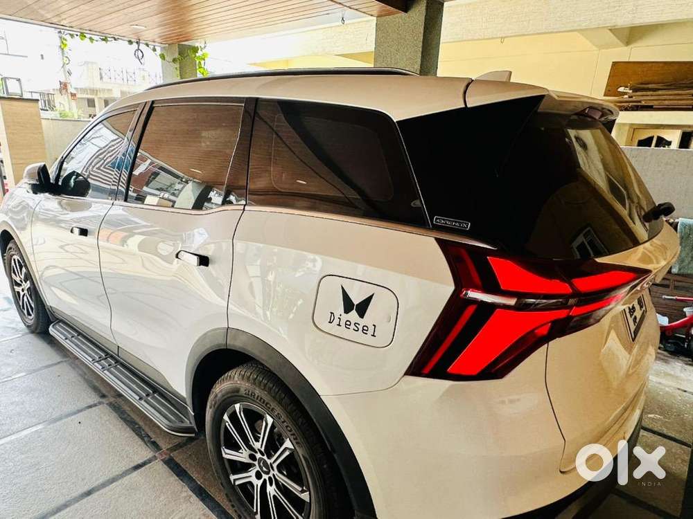 Mahindra Xuv700 2023 Diesel 27000 Km Driven