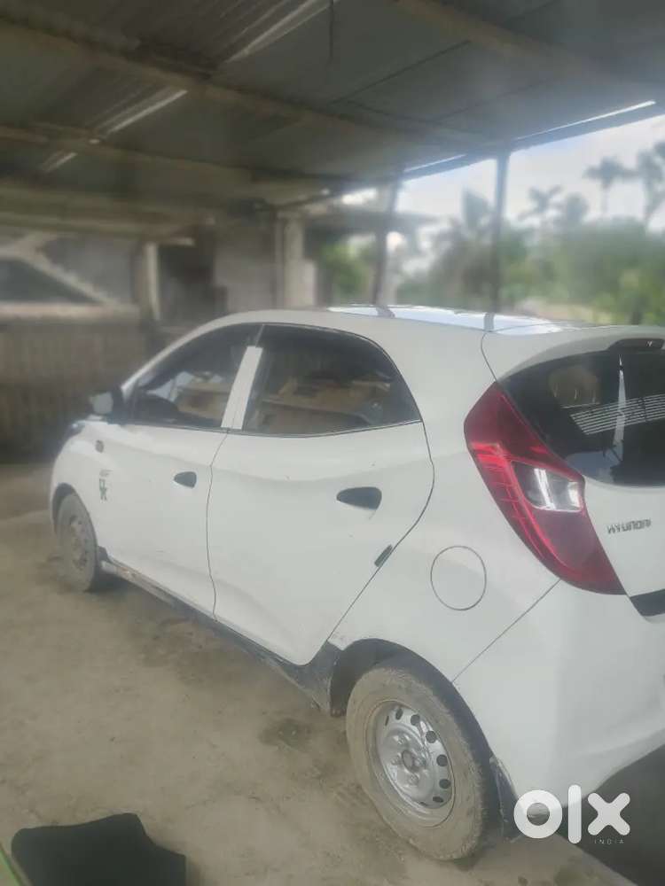 Hyundai Eon Petrol 2014 Manual Third