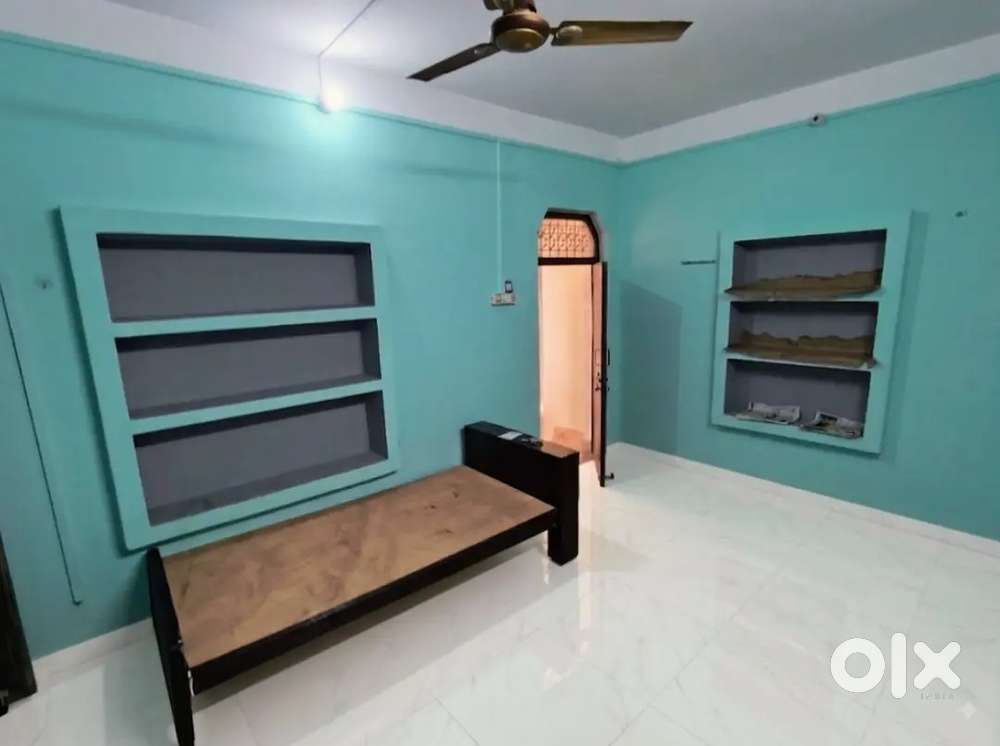 Room for rent near dauji restaurant, station road(No kitchen available
