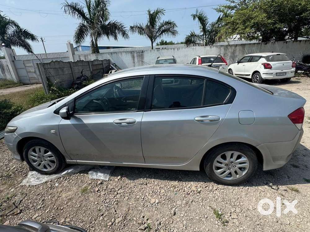 Honda City Hybrid Ehev 2009 Cng & Hybrids Well Maintained