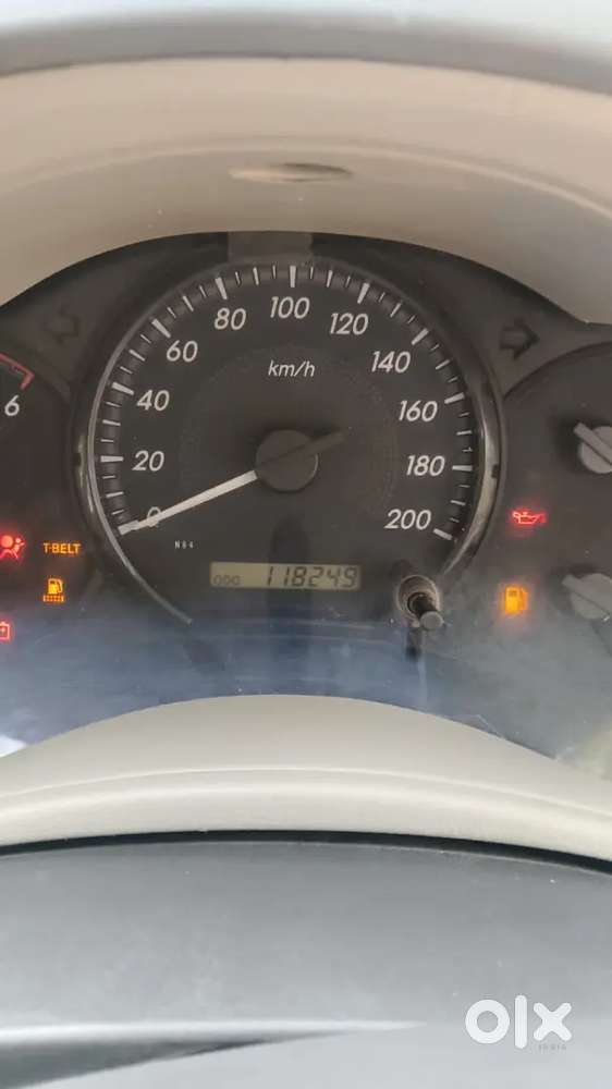 Toyota Innova 2014