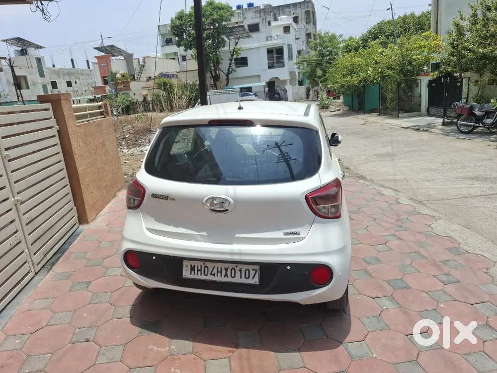 Hyundai I10 Grand 2017 2nd Owner Good Condition Kaulkhed Akola