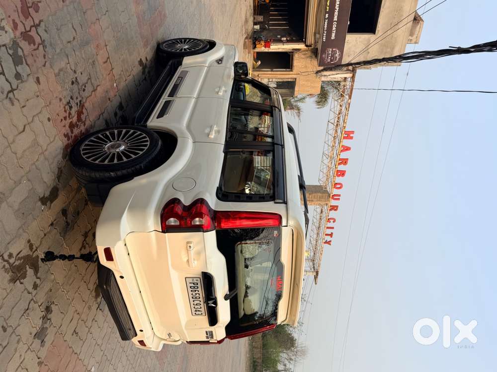 Mahindra Scorpio Classic 2022 Petrol Well Maintained