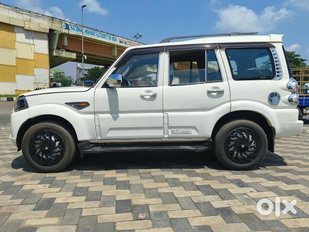 Mahindra Scorpio S6 Plus, 2017, Diesel