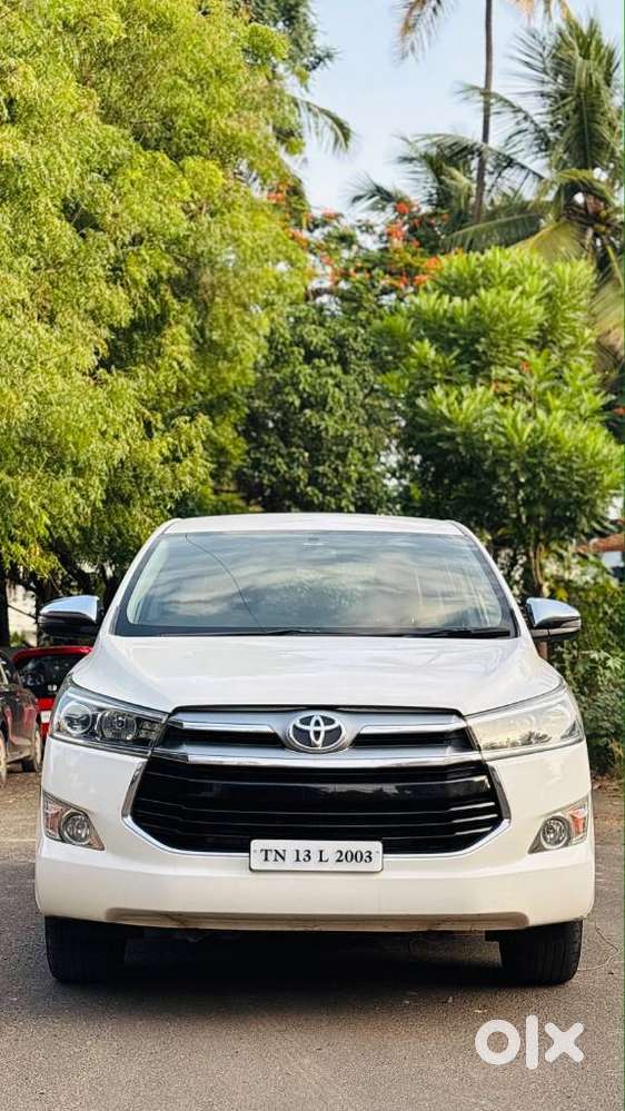 Toyota Innova Crysta 2.8 Zx At 7 Seater, 2017, Diesel