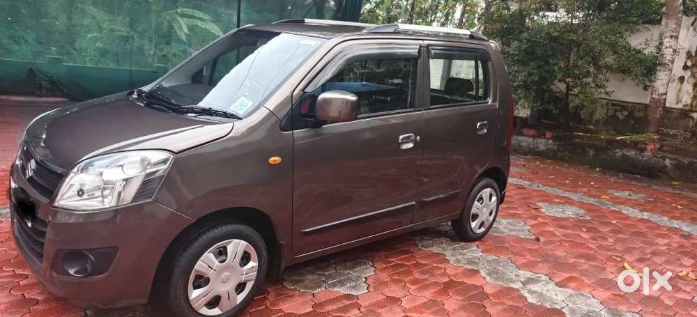 Maruti Suzuki Wagon R 1.0 Vxi Plus Amt, 2017, Petrol