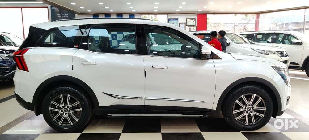 Mahindra Xuv700 2.0 Ax 7 Petrol At Luxury Pack Str, 2023, Petrol