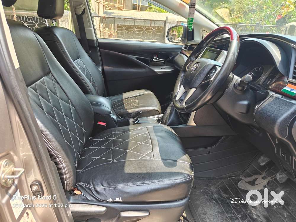 Toyota Innova Crysta 2.4 V 8 Str, 2017, Diesel