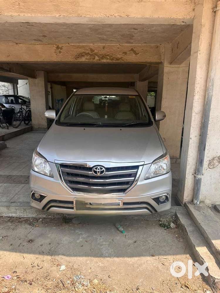 Toyota Innova 2013 Diesel Well Maintained