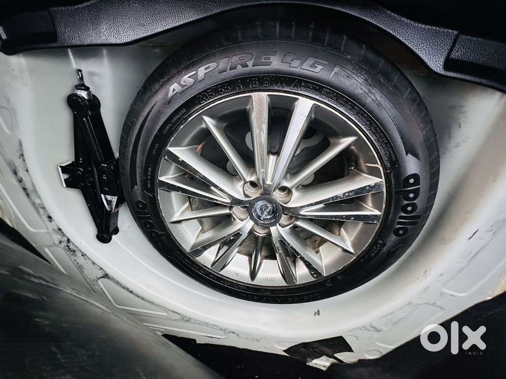 Toyota Corolla Altis