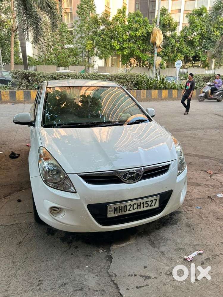 Hyundai 2012 Manual Car