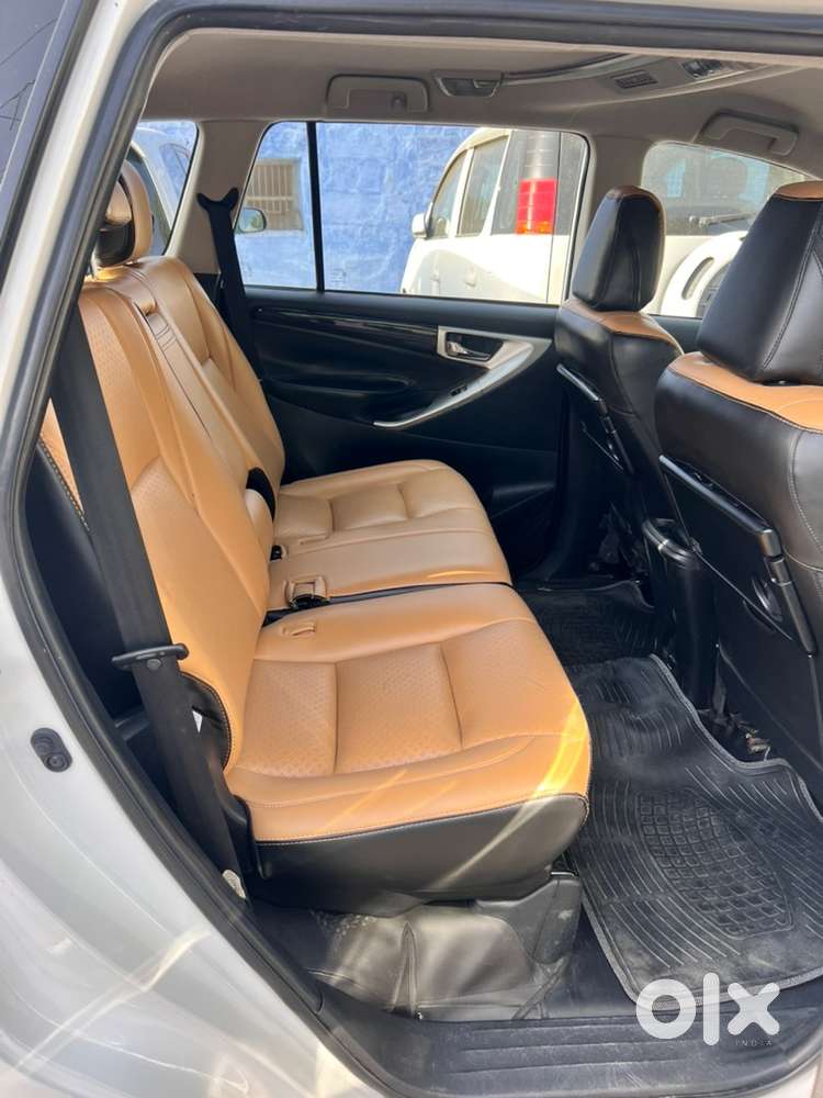 Toyota Innova Crysta 2018 Diesel Well Maintained