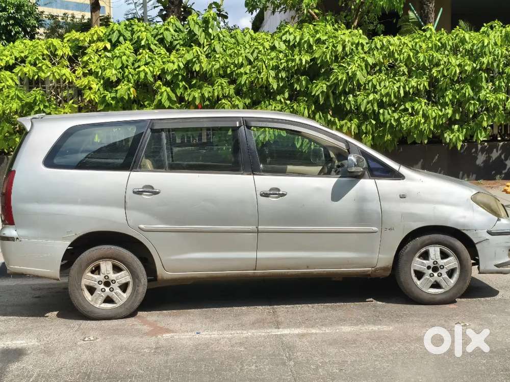 Toyota Innova V 2005  Vip Number 0084  Excellent Condition