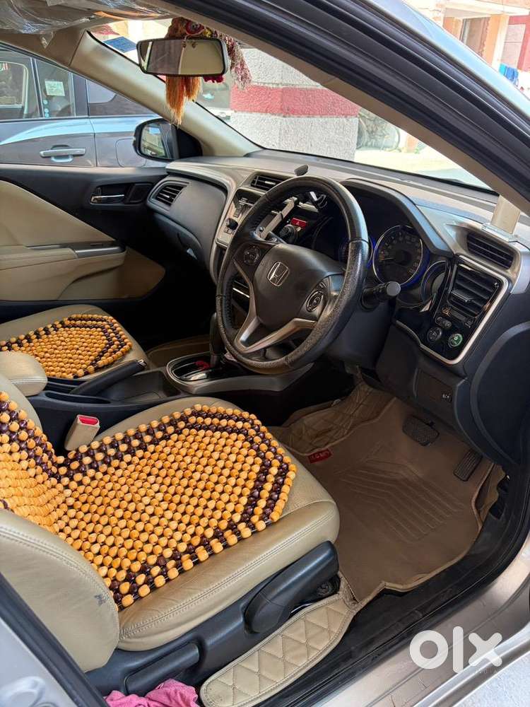 City Top Model Well Maintained Single Hand Driven Corporate  Automatic