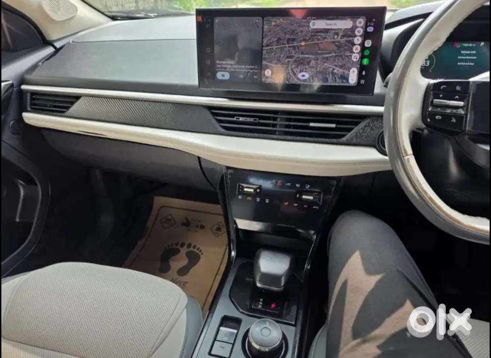 Tata Nexon  Ev Emp Top Lr 2024