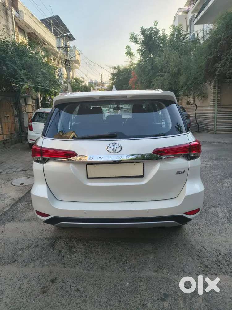 Toyota Fortuner 2017 Diesel 149000 Km Driven