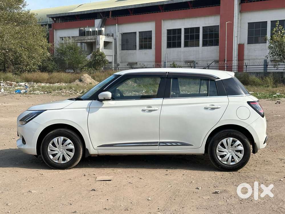 Maruti Suzuki Swift Zxi Plus Amt Dual Tone, 2025, Petrol