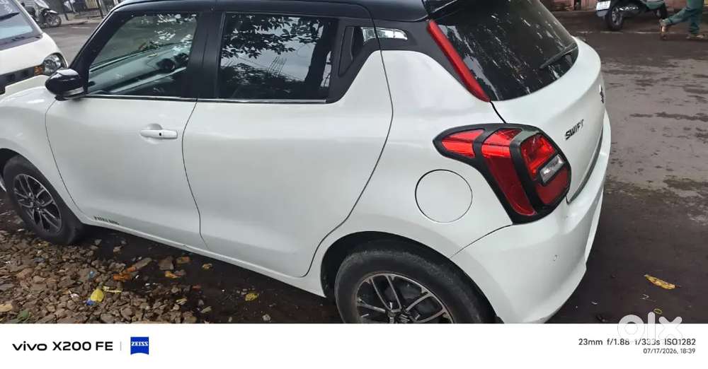 Swift Maruti Suzuki 2021