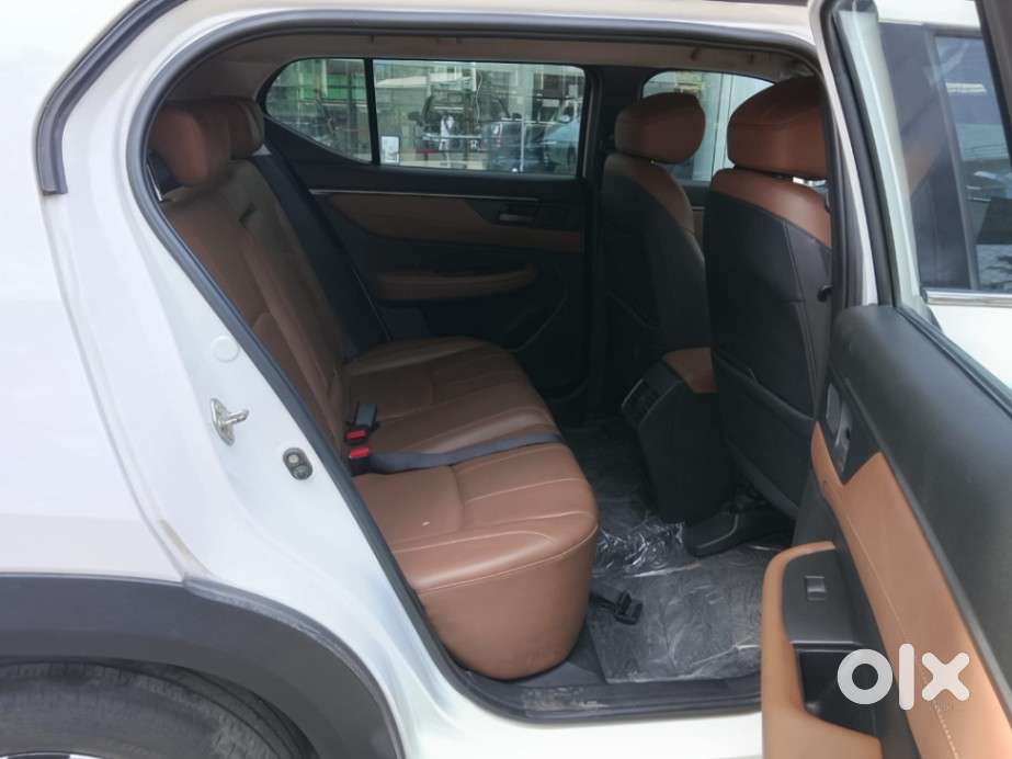 Honda Elevate Zx Mt, 2023, Petrol