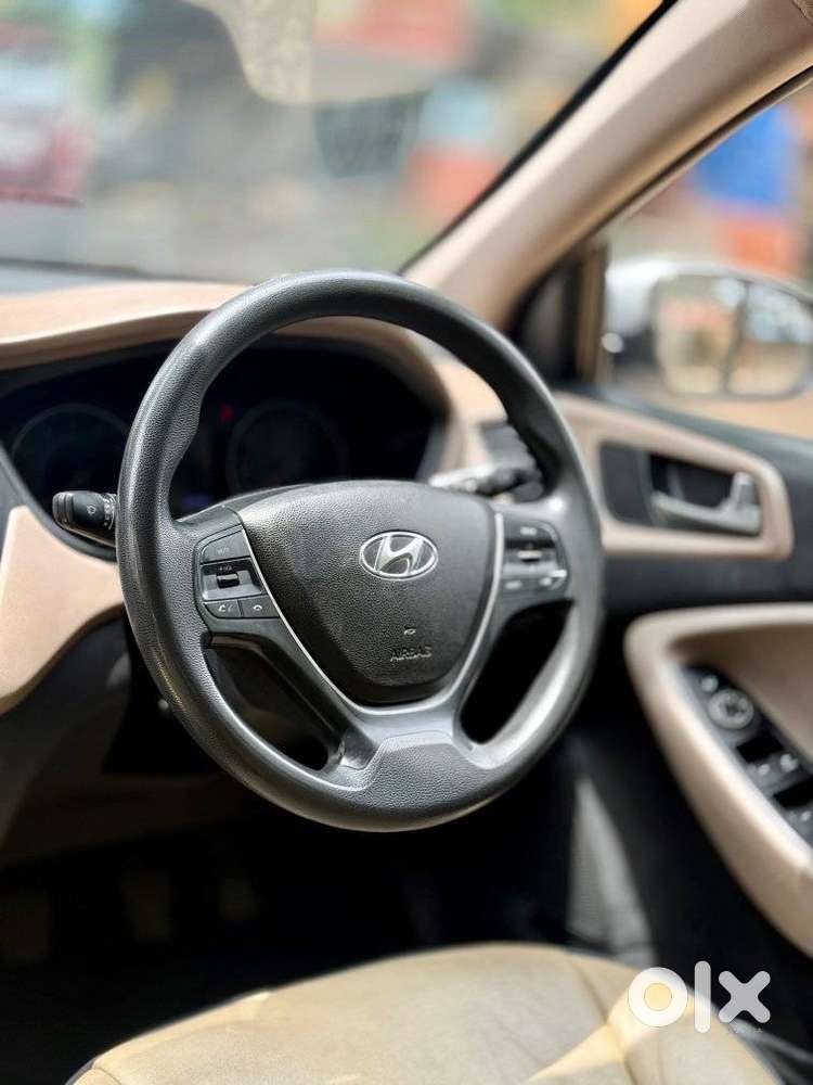 Hyundai I20 Petrol Asta Option, 2018, Petrol