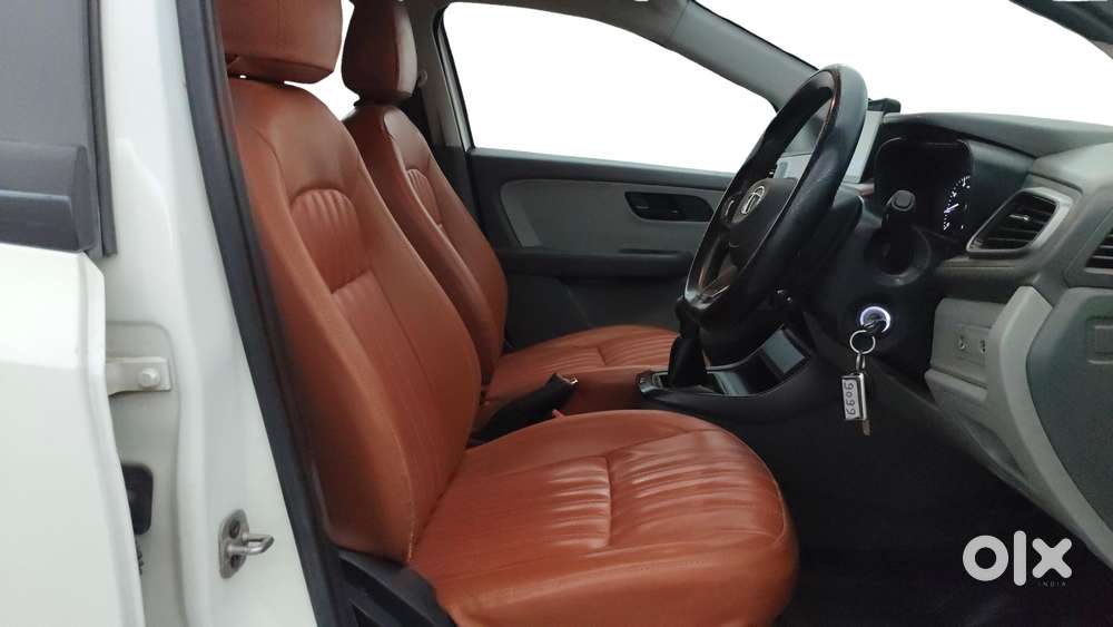 Tata Altroz 1.2 Xe, 2020, Petrol