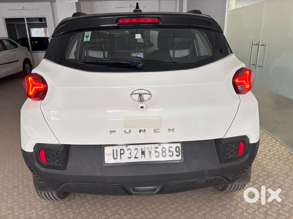 Tata Punch Creative Dual Tone Mt Sunroof, 2023, Petrol