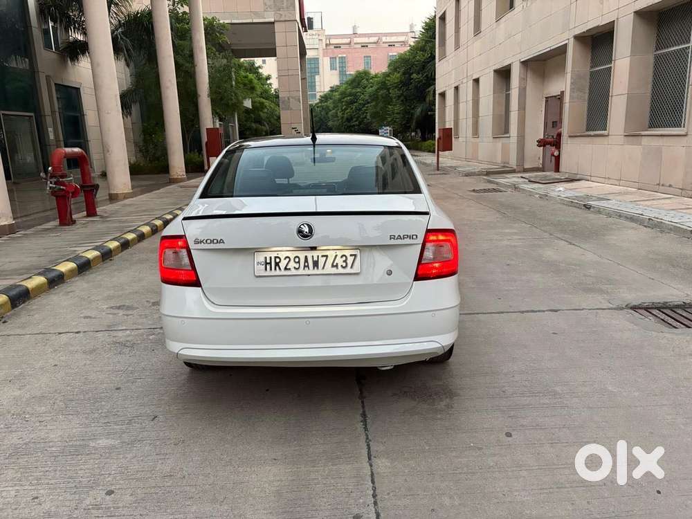 Skoda Rapid 1.6 Ambition Plus Tdi At, 2020, Petrol