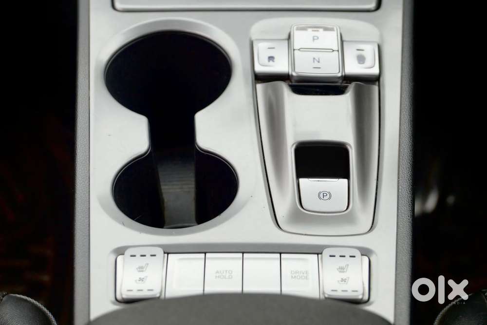 Hyundai Kona Electric Premium Dual Tone, 2020, Electric