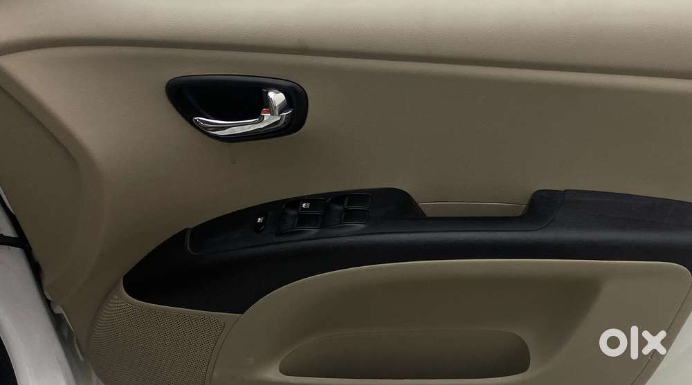 Hyundai I10 Sportz 1.1l, 2015, Petrol