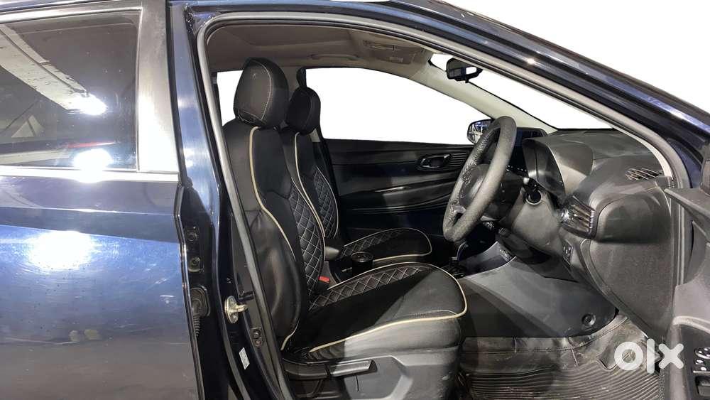 Hyundai New I20 1.2 Asta (o) Ivt, 2023, Petrol