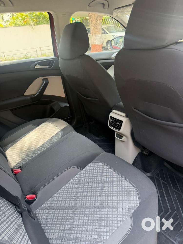 Volkswagen Taigun 1.0 Tsi Highline At, 2022, Petrol